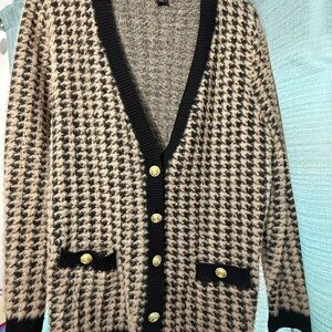 Tahari Black and Cream Houndstooth Cardigan